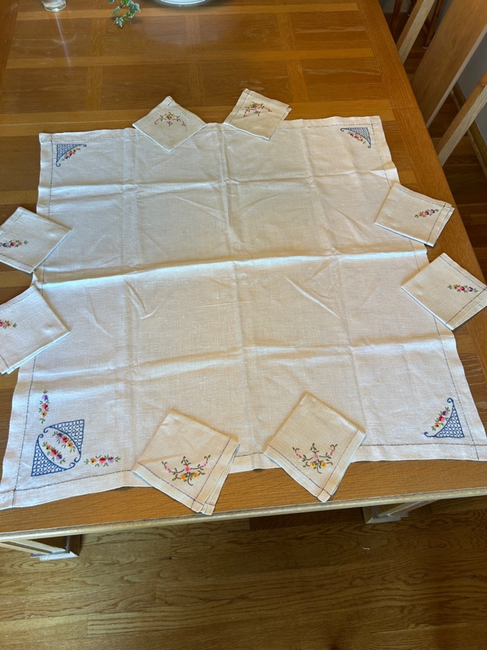 Embroidered Floral Linen small card square tablecloth with Matching Napkins